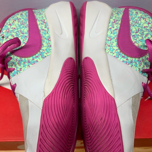 Nike Team Hustle D 9 DIGI (GS) - Picture 5 of 6